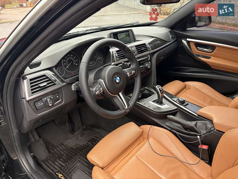Седан BMW 3 Series 2018 в Киеве