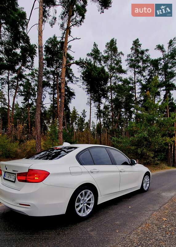 Седан BMW 3 Series 2018 в Києві