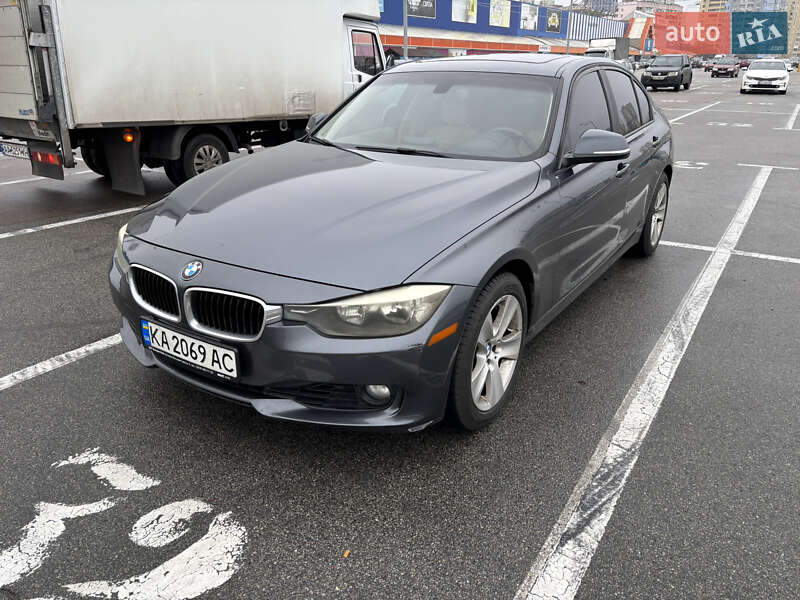 Седан BMW 3 Series 2013 в Киеве