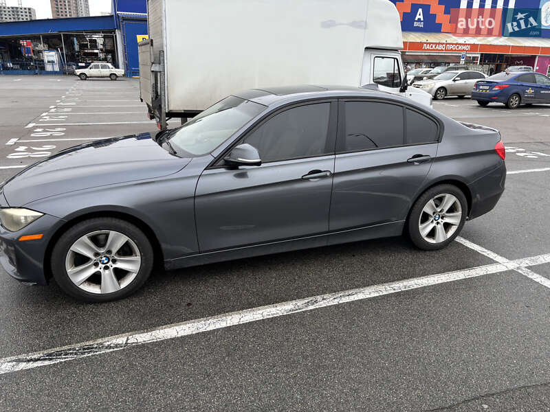 Седан BMW 3 Series 2013 в Киеве
