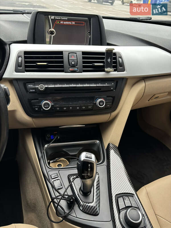 Седан BMW 3 Series 2013 в Киеве