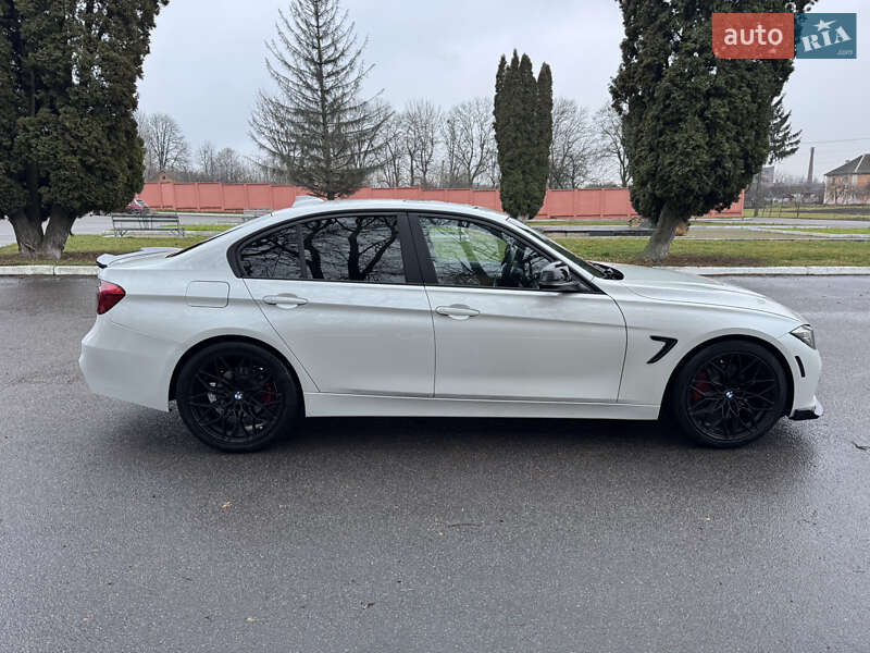 Седан BMW 3 Series 2017 в Хмельнике