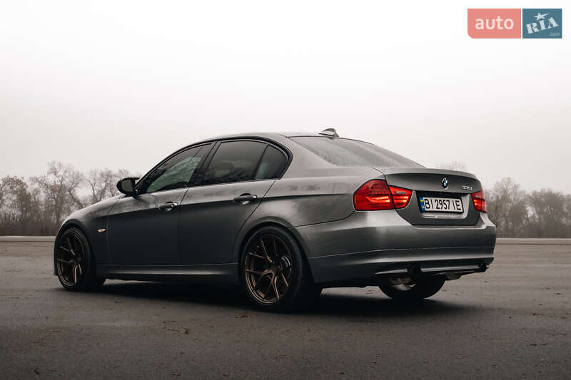 Седан BMW 3 Series 2009 в Кременчуге фото 2 Седан BMW 3 Series 2009 в Кременчуге