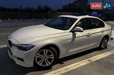 Седан BMW 3 Series 2016 в Києві