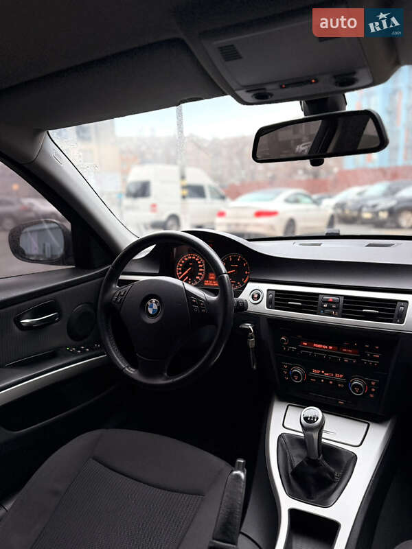 Универсал BMW 3 Series 2008 в Киеве