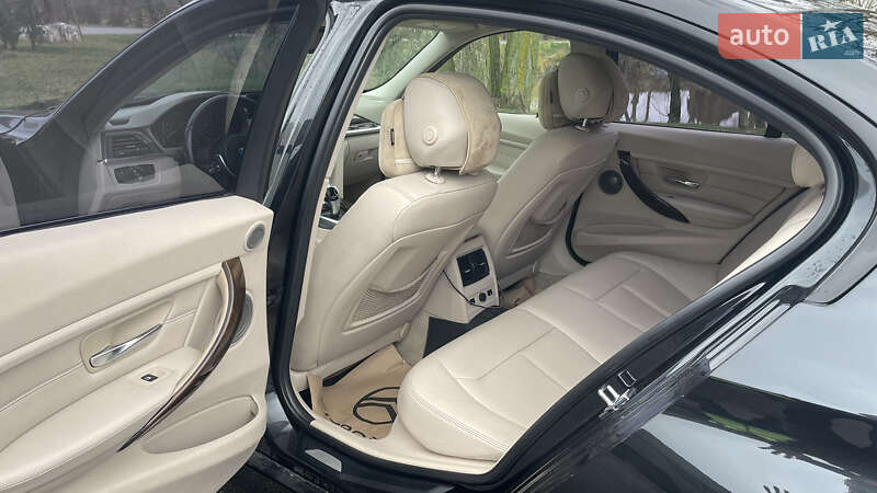 Седан BMW 3 Series 2012 в Киеве