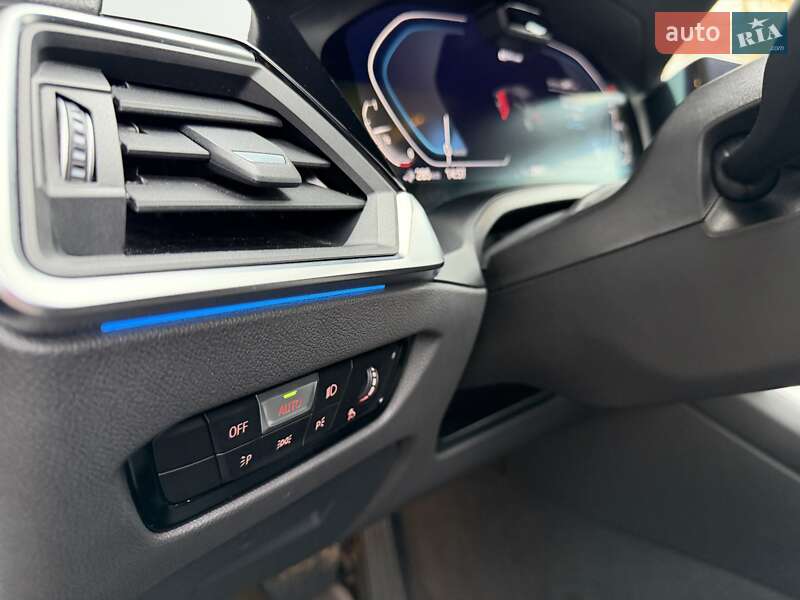 Седан BMW 3 Series 2021 в Ивано-Франковске