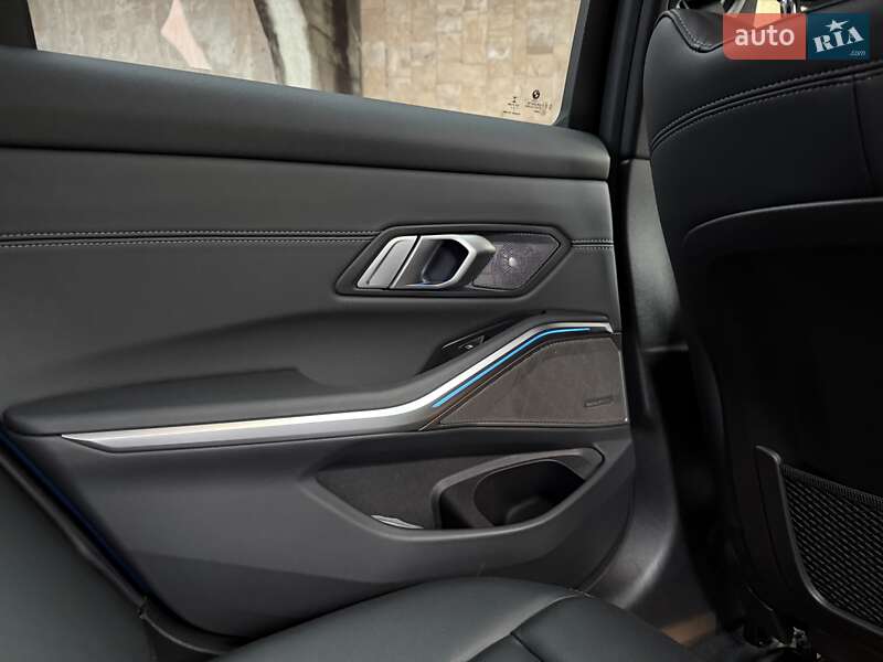Седан BMW 3 Series 2021 в Ивано-Франковске