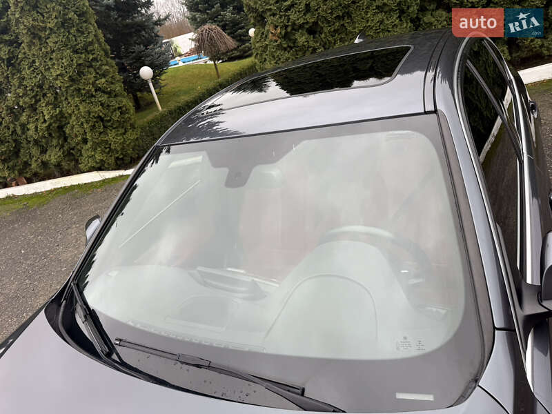 Седан BMW 3 Series 2016 в Києві