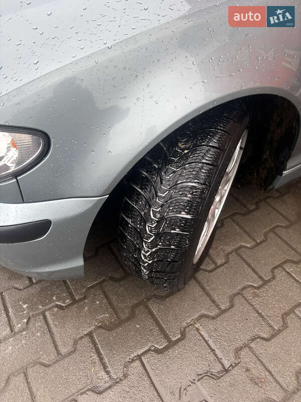 Седан BMW 3 Series 2002 в Черновцах