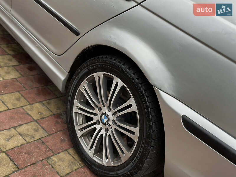 Седан BMW 3 Series 2000 в Жовкві