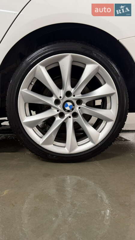 Седан BMW 3 Series 2018 в Львове фото 24 Седан BMW 3 Series 2018 в Львове