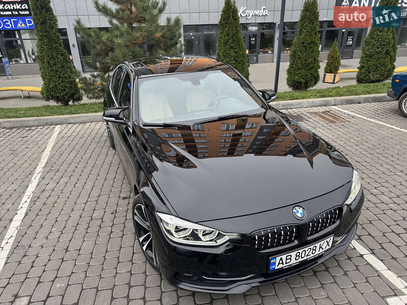 Седан BMW 3 Series 2017 в Виннице