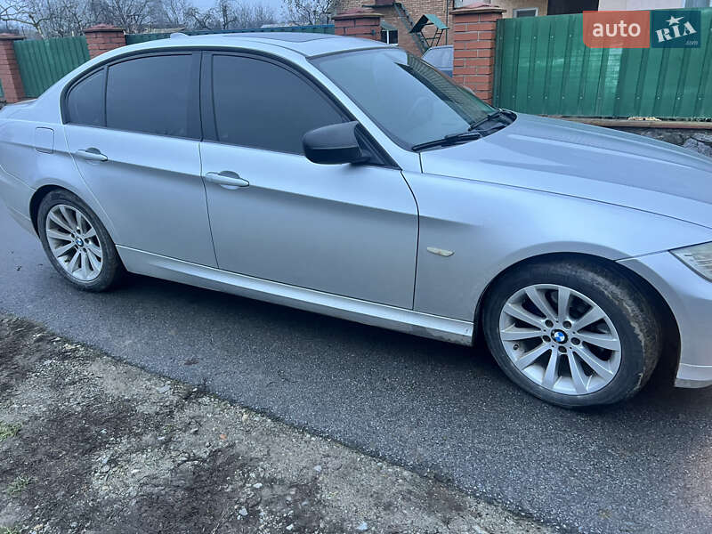 Седан BMW 3 Series 2011 в Калинівці