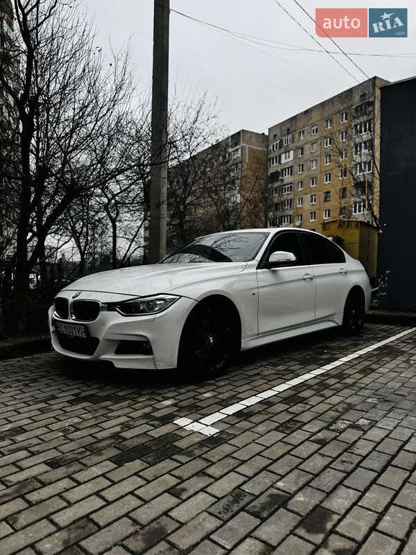 Седан BMW 3 Series 2013 в Львове