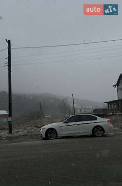 Седан BMW 3 Series 2015 в Львові