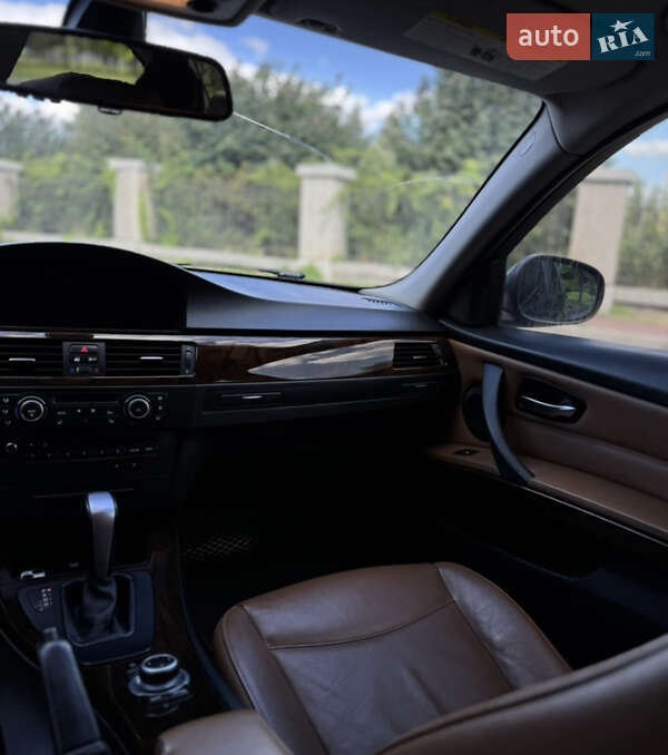 Седан BMW 3 Series 2011 в Днепре