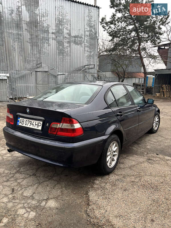 Седан BMW 3 Series 2002 в Киеве