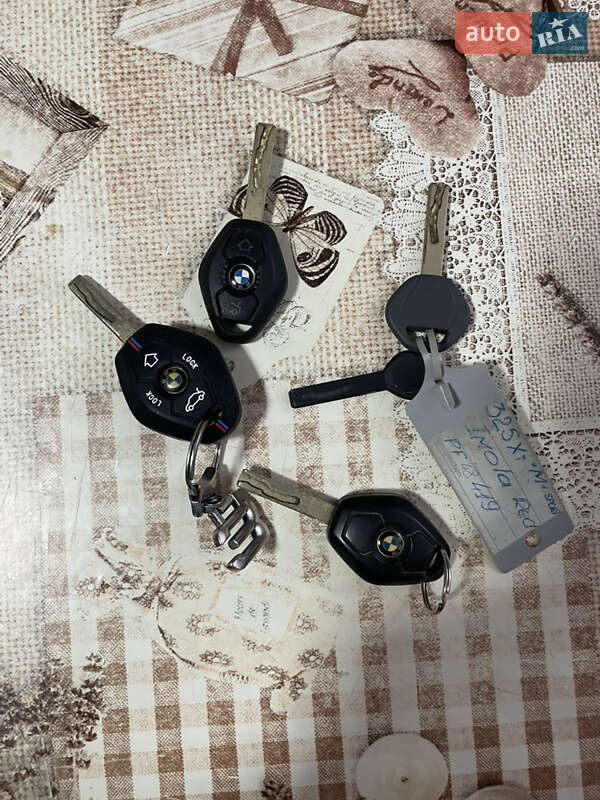 Седан BMW 3 Series 2002 в Киеве