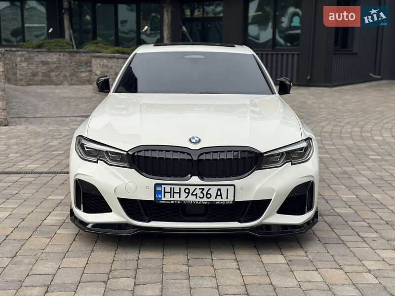 Седан BMW 3 Series 2019 в Киеве