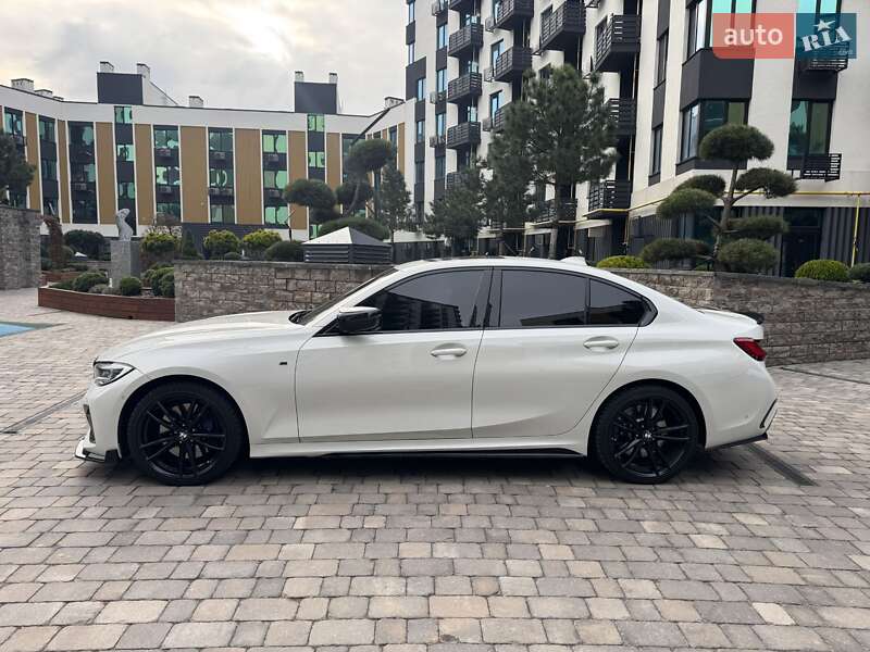 Седан BMW 3 Series 2019 в Киеве