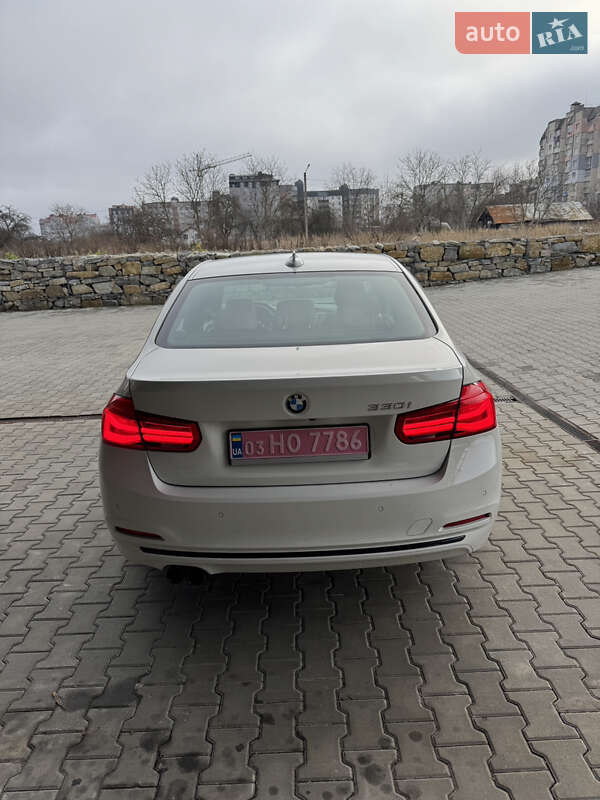 Седан BMW 3 Series 2017 в Брошневе-Осаде