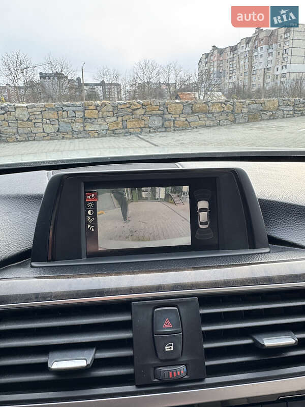 Седан BMW 3 Series 2017 в Брошневе-Осаде