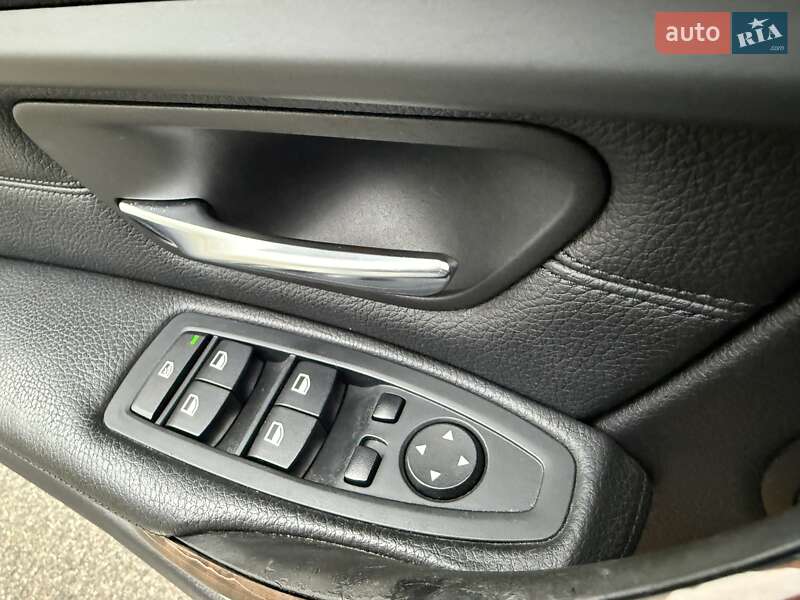 Седан BMW 3 Series 2013 в Киеве