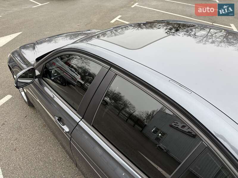 Седан BMW 3 Series 2013 в Киеве