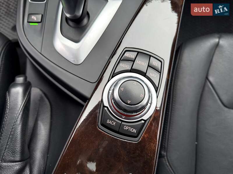 Седан BMW 3 Series 2013 в Киеве