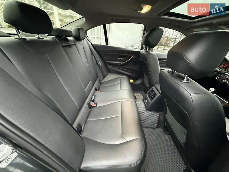 Седан BMW 3 Series 2013 в Киеве