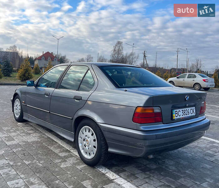 Седан BMW 3 Series 1995 в Львове фото 6 Седан BMW 3 Series 1995 в Львове