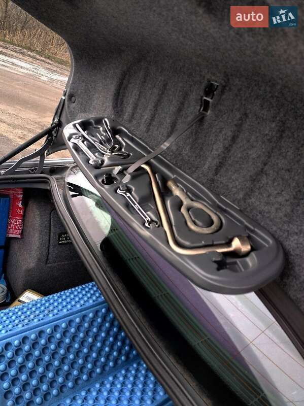 Седан BMW 3 Series 2004 в Києві фото 9 Седан BMW 3 Series 2004 в Києві