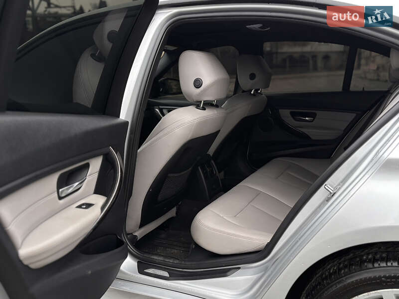 Седан BMW 3 Series 2012 в Тернополі фото 28 Седан BMW 3 Series 2012 в Тернополі