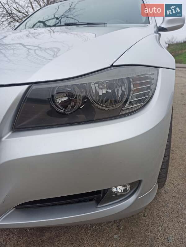 Універсал BMW 3 Series 2009 в Дніпрі фото 17 Універсал BMW 3 Series 2009 в Дніпрі