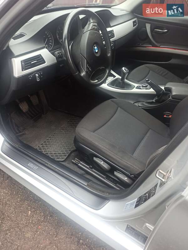 Універсал BMW 3 Series 2009 в Дніпрі фото 19 Універсал BMW 3 Series 2009 в Дніпрі