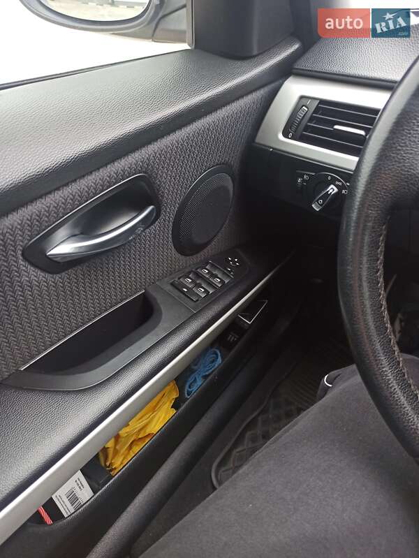 Універсал BMW 3 Series 2009 в Дніпрі фото 23 Універсал BMW 3 Series 2009 в Дніпрі