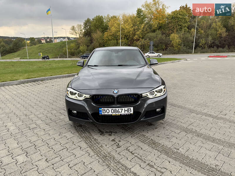 Седан BMW 3 Series 2017 в Зборове