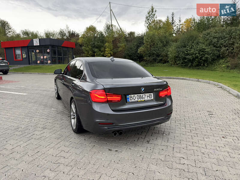 Седан BMW 3 Series 2017 в Зборове