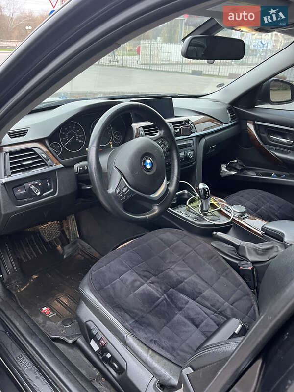 Седан BMW 3 Series 2014 в Литине