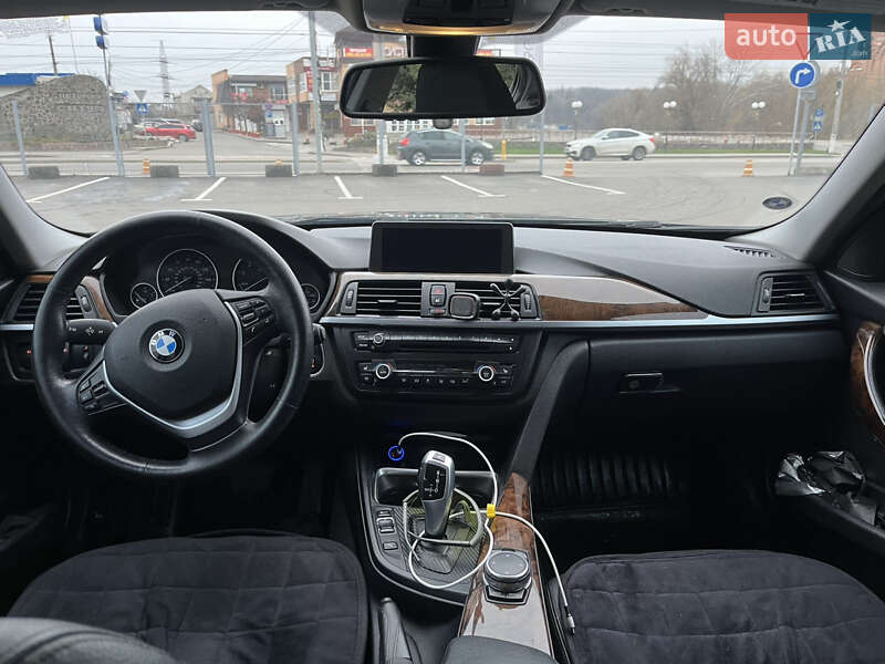 Седан BMW 3 Series 2014 в Литине