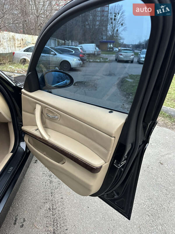 Седан BMW 3 Series 2005 в Києві фото 18 Седан BMW 3 Series 2005 в Києві