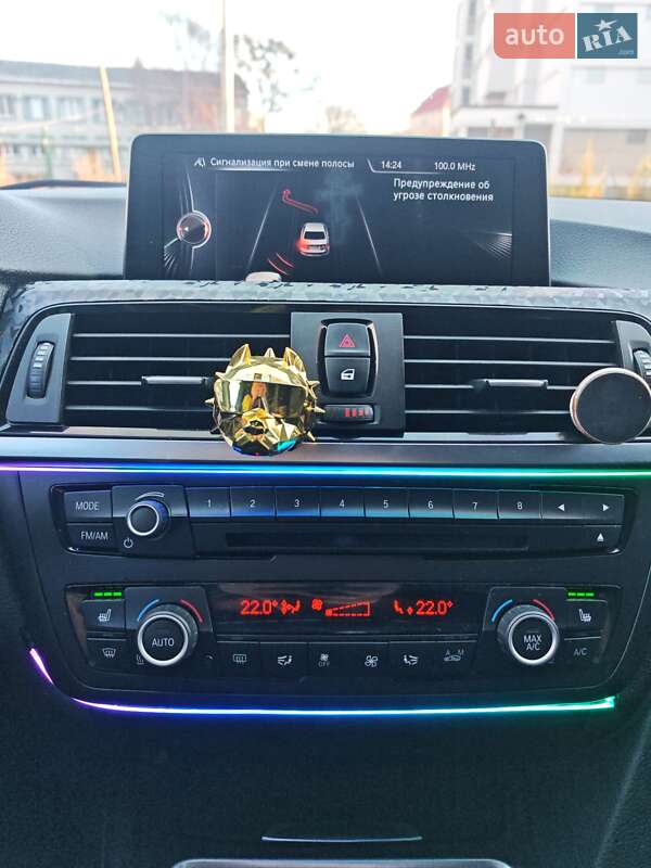 Седан BMW 3 Series 2014 в Чернівцях