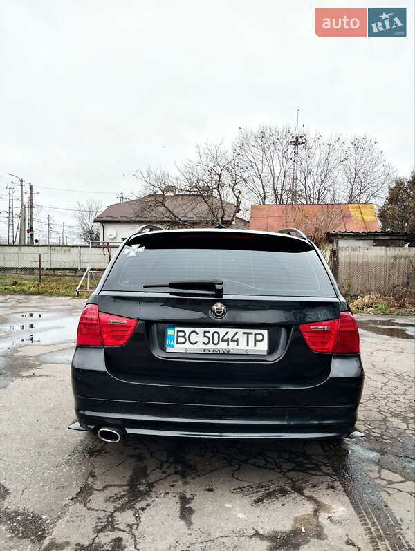 Универсал BMW 3 Series 2009 в Львове