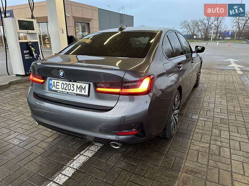 Седан BMW 3 Series 2019 в Днепре фото 28 Седан BMW 3 Series 2019 в Днепре