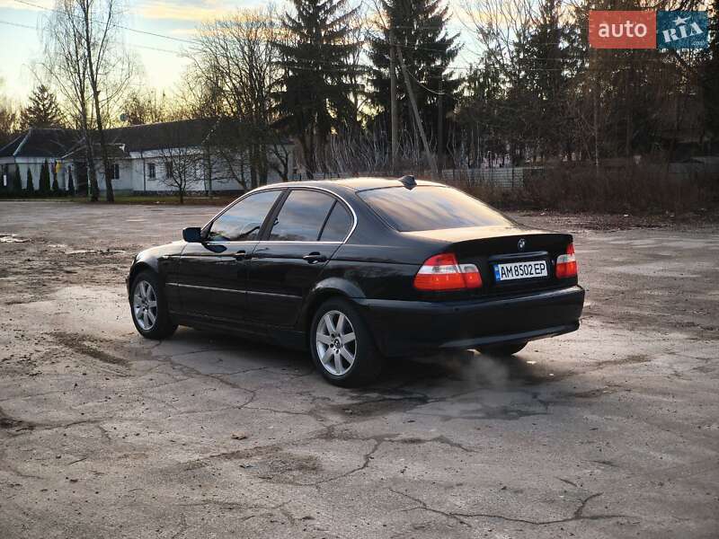 Седан BMW 3 Series 2004 в Звягеле