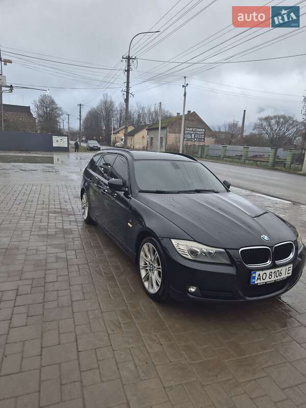 Универсал BMW 3 Series 2011 в Ужгороде