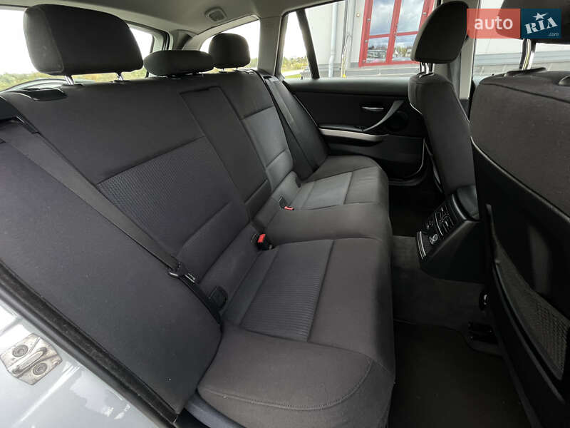 Універсал BMW 3 Series 2010 в Рівному