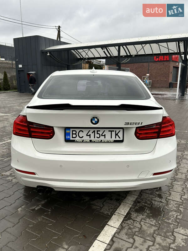 Седан BMW 3 Series 2014 в Хмельницькому