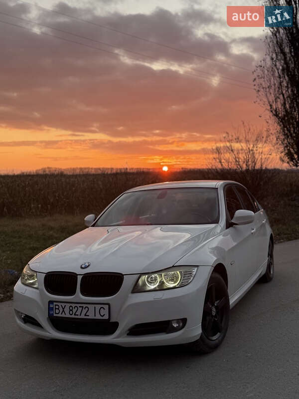 BMW 3 Series 2009